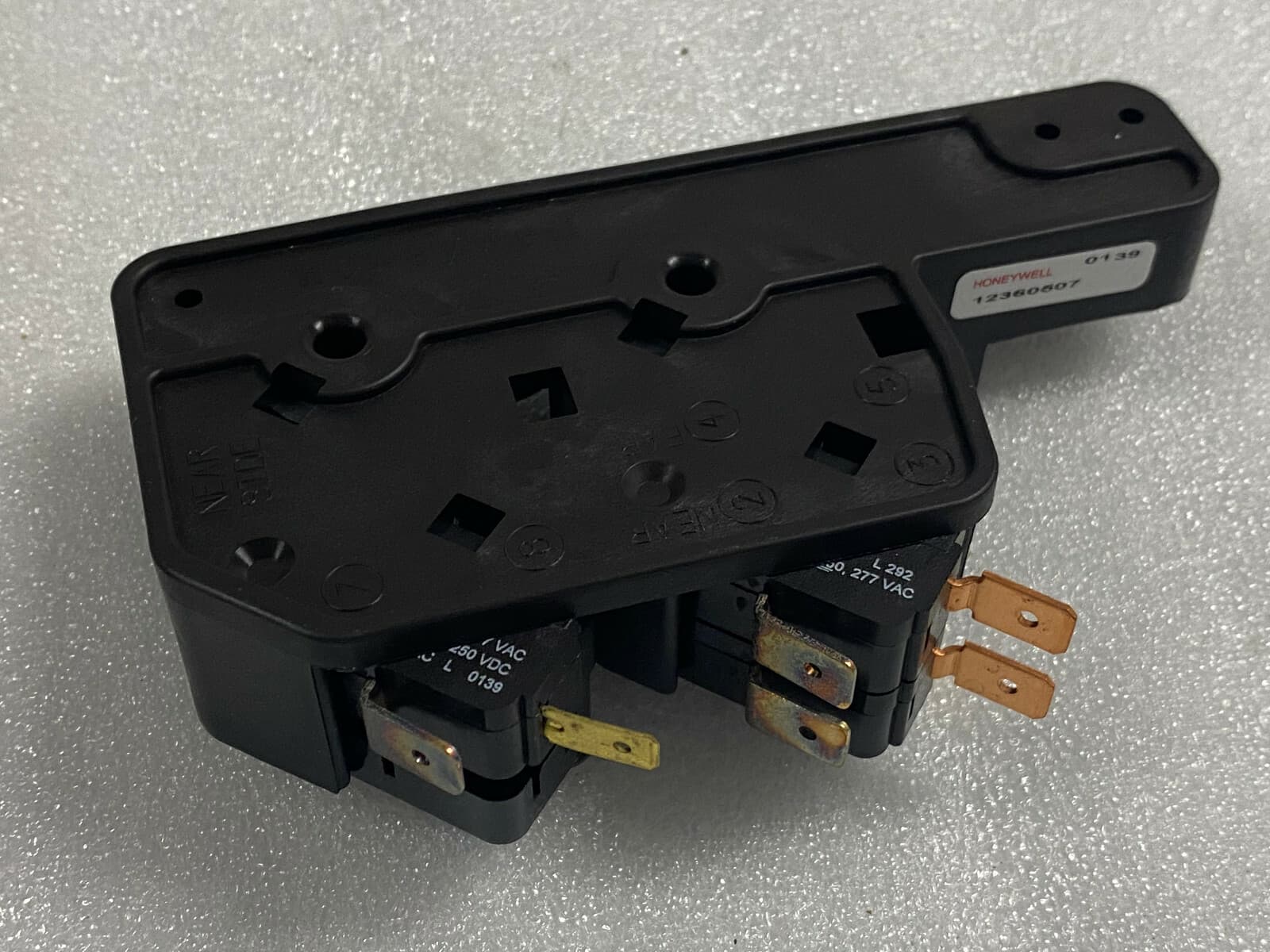 New Genuine OEM MAYTAG Microwave Switch, Interlock RCS10D 12360507 — thumbnail 5