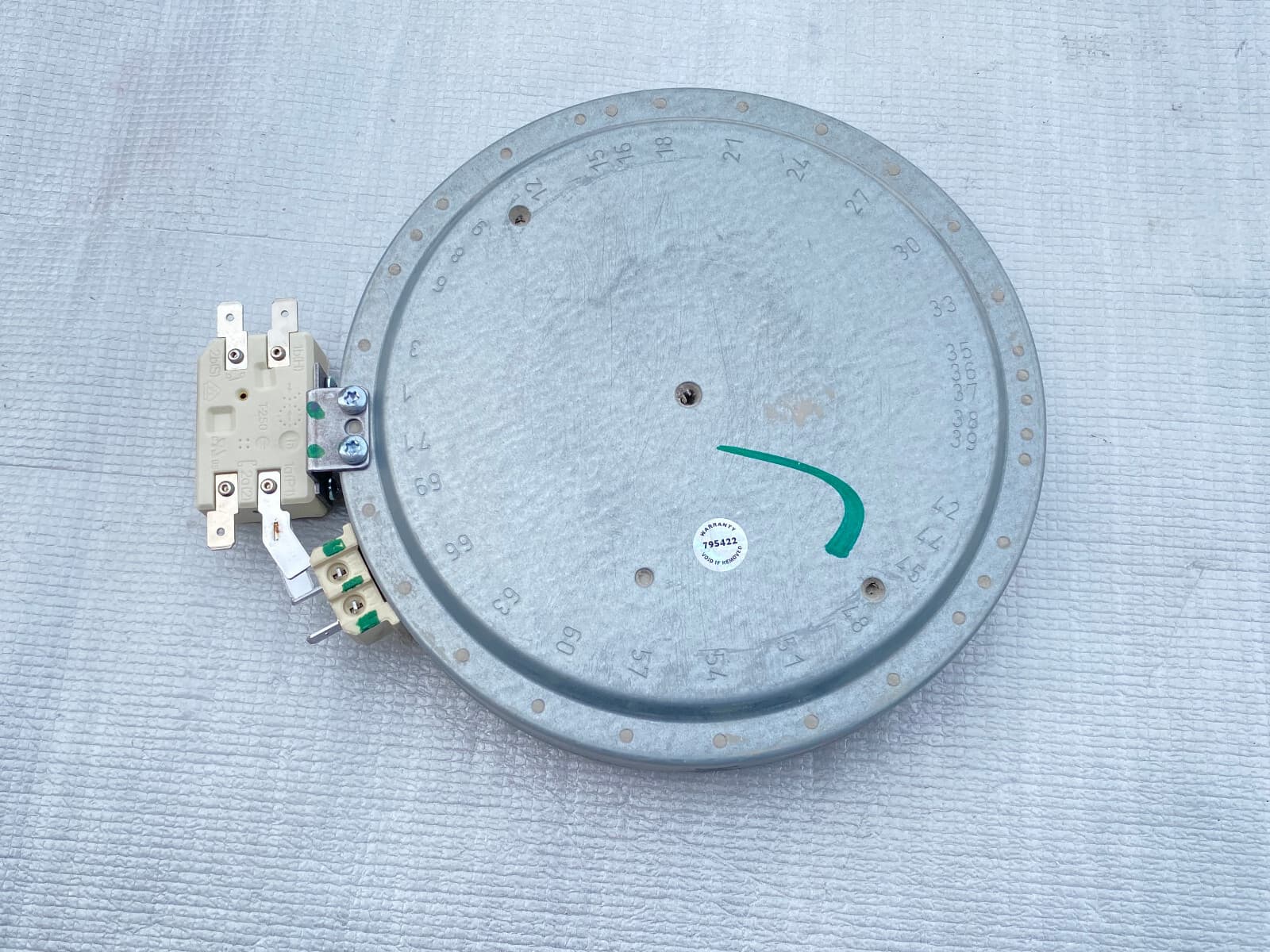 New Genuine Frigidaire Surface Element 6" 318198817 — thumbnail 4