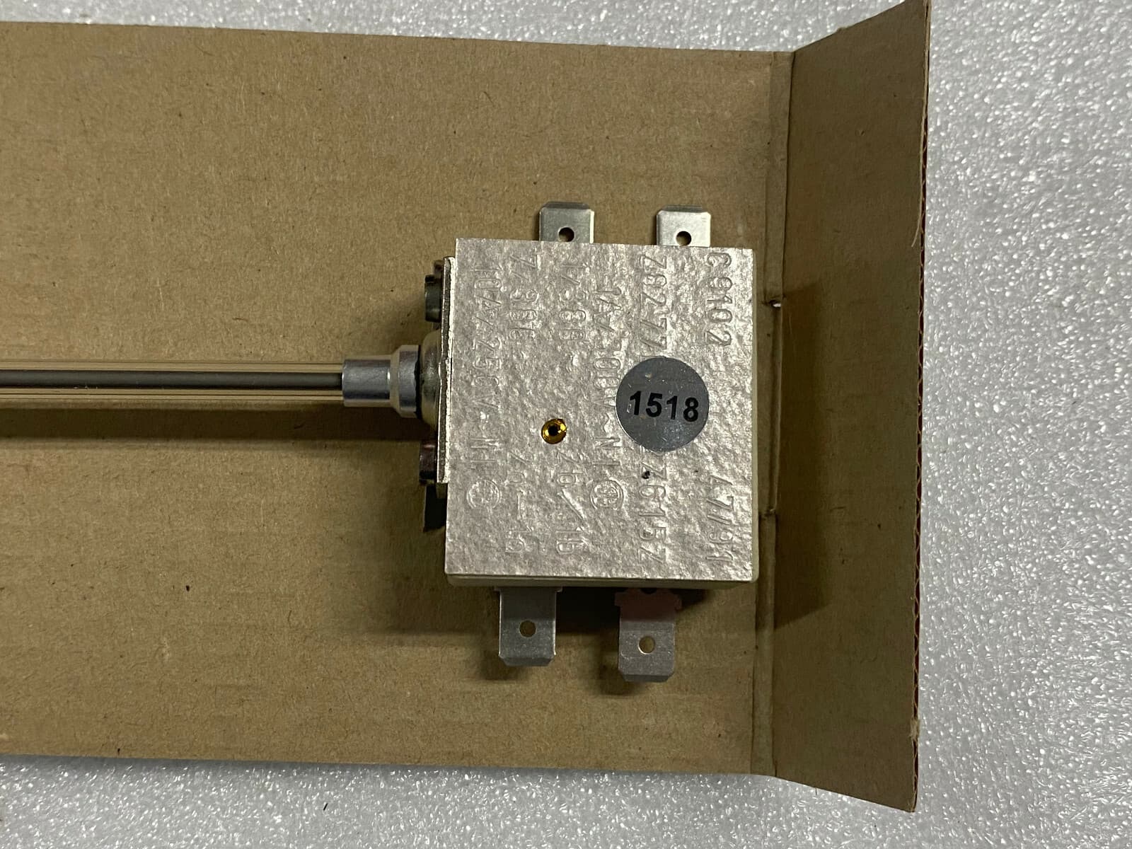 New Genuine OEM  Whirlpool Oven Range Radiant Element Limiter 3149128 — thumbnail 2