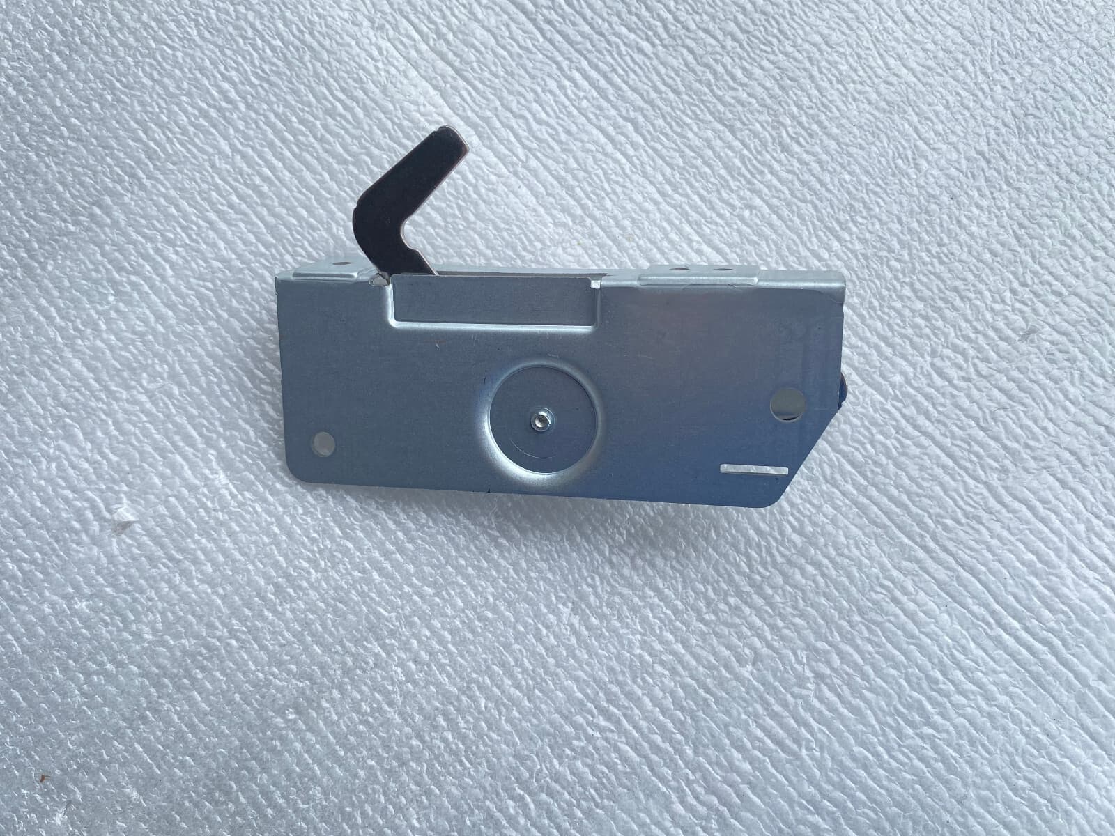 New Genuine LG Range Bracket Assembly ABA73249402 — thumbnail 2