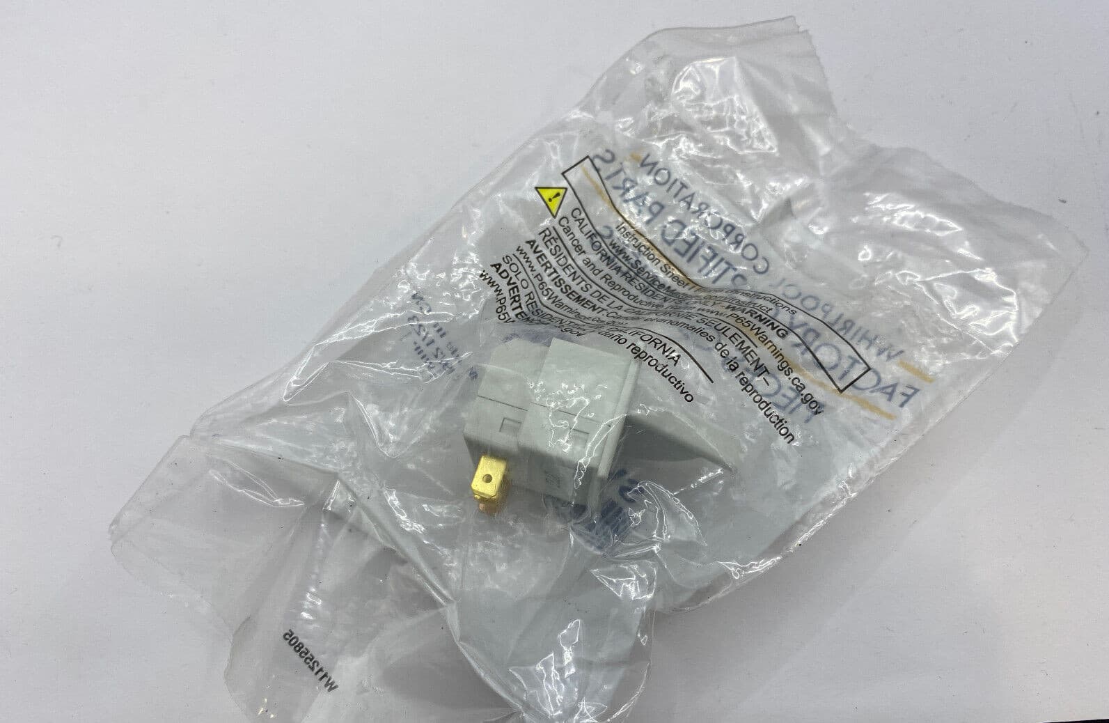 NEW Genuine OEM Whirlpool Maytag  Refrigerator Door Switch  12466101 W11396033 — thumbnail 7