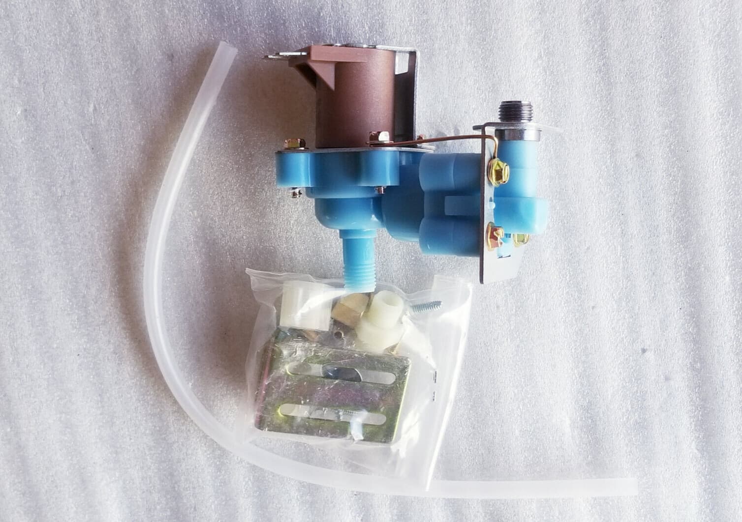 New For Whirlpool  Water Valve Single 4318047 — thumbnail 2