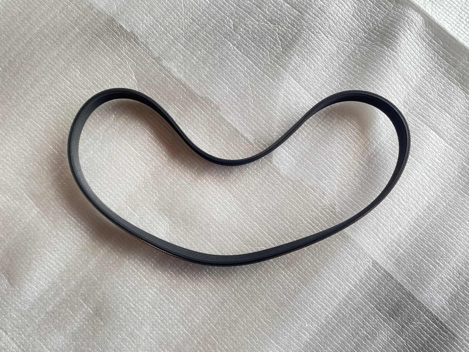 New Whirlpool  Drive Belt W10006384 — thumbnail 3