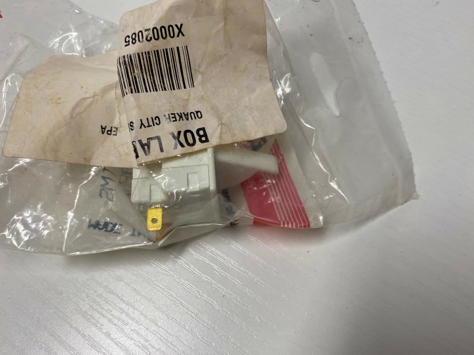 OEM Whirlpool Switch  Light C3680310