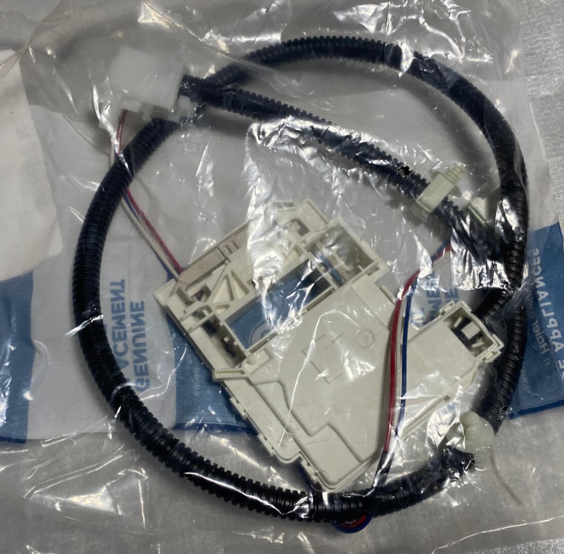 New Genuine OEM GE Washer Lid Lock Service Kit WH08X32657 — thumbnail 2