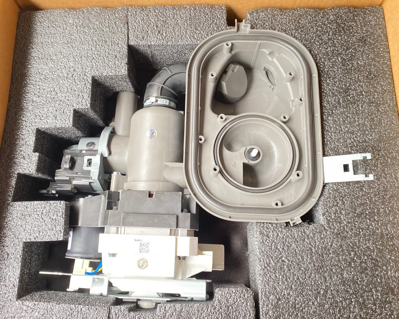W11680075  OEM Whirlpool Dishwasher Motor & Sump Assembly New Genuine — thumbnail 2