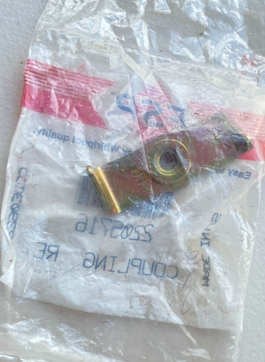 Genuine OEM Whirlpool Refrigerator Motor Coupling 2205716 — thumbnail 3