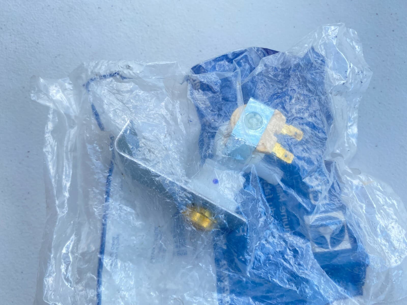 OEM Whirlpool Dishwasher Water Inlet Valve 154637401 — thumbnail 2