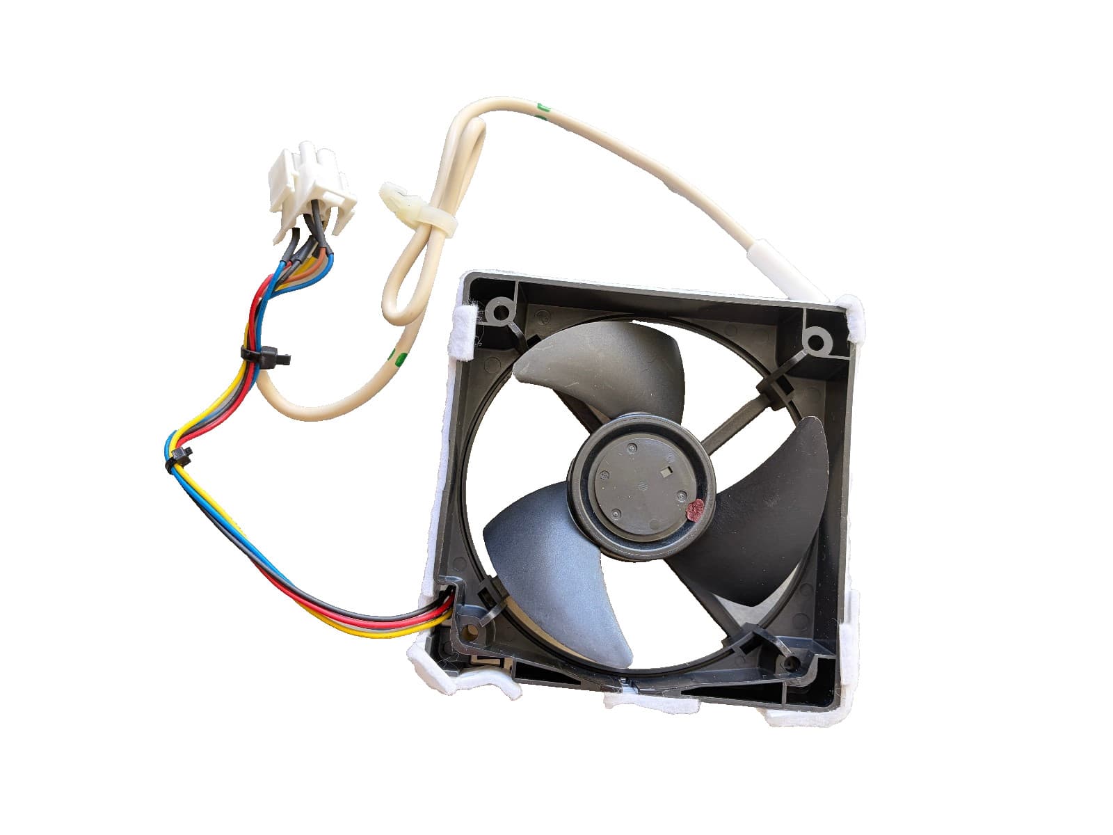 WR60X35669 OEM GE Refrigerator Freezer Fan With Felt New Genuine — thumbnail 2