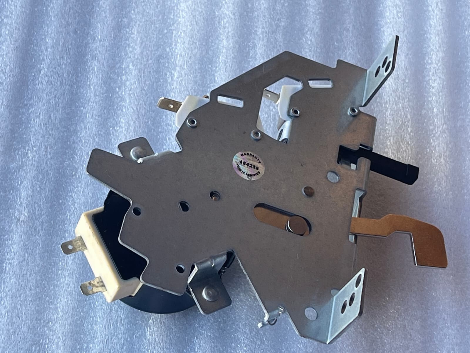 New Genuine GE Oven Latch Assembly CT9050EK4DS  WB10X28391 — thumbnail 5