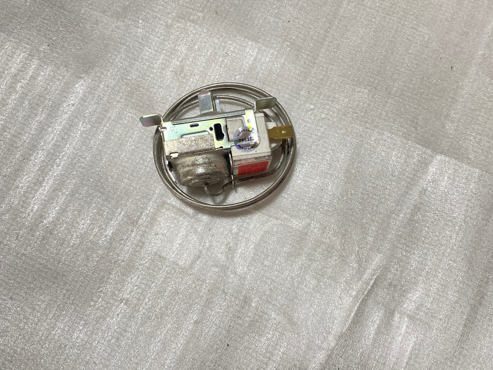 Genuine Frigidaire Refrigerator Temperature Control Thermostat 5304421256 — thumbnail 2